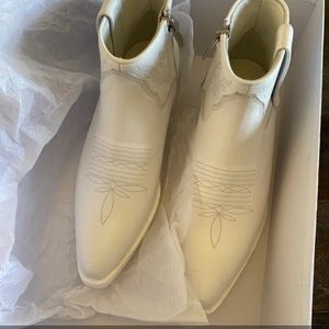 ANINE BING White Axel Cowboy Boots (Bootie)